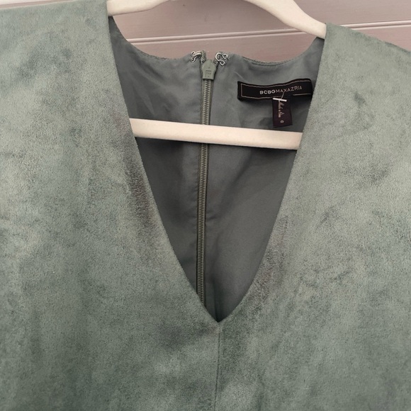 Bcbgmaxazria Women’s Faux Suede Sage Green Top Size Small - Picture 2 of 5